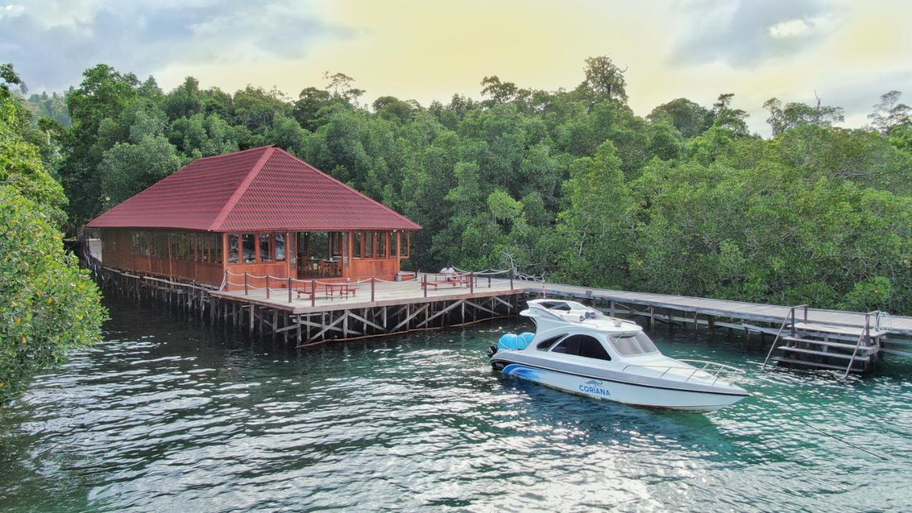 Coriana Dive Resort Waisai Экстерьер фото